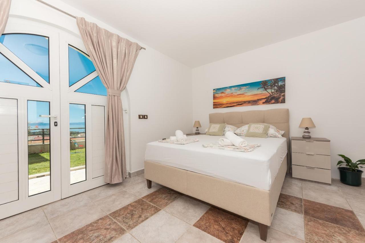 Villa Bozica - Sea View Stone Villa With Free Parking Makarska Kültér fotó